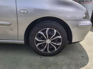 Seat Ibiza 1.4 16V 75 CV SIGNA - Foto 13