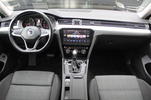 Volkswagen Passat Variant R-Line 2.0 TDI 140kW (190CV) DSG - Foto 10