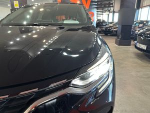 Renault Captur RS Line TCe 160 EDC - Foto 25