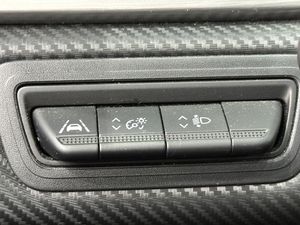 Renault Captur RS Line TCe 160 EDC - Foto 18