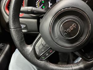 Jeep Renegade Trailhawk 1.3 PHEV 177kW (240CV) AT AWD - Foto 16