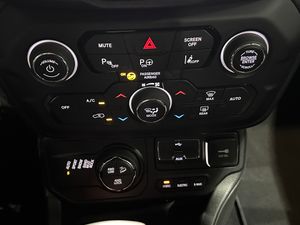 Jeep Renegade Trailhawk 1.3 PHEV 177kW (240CV) AT AWD - Foto 20