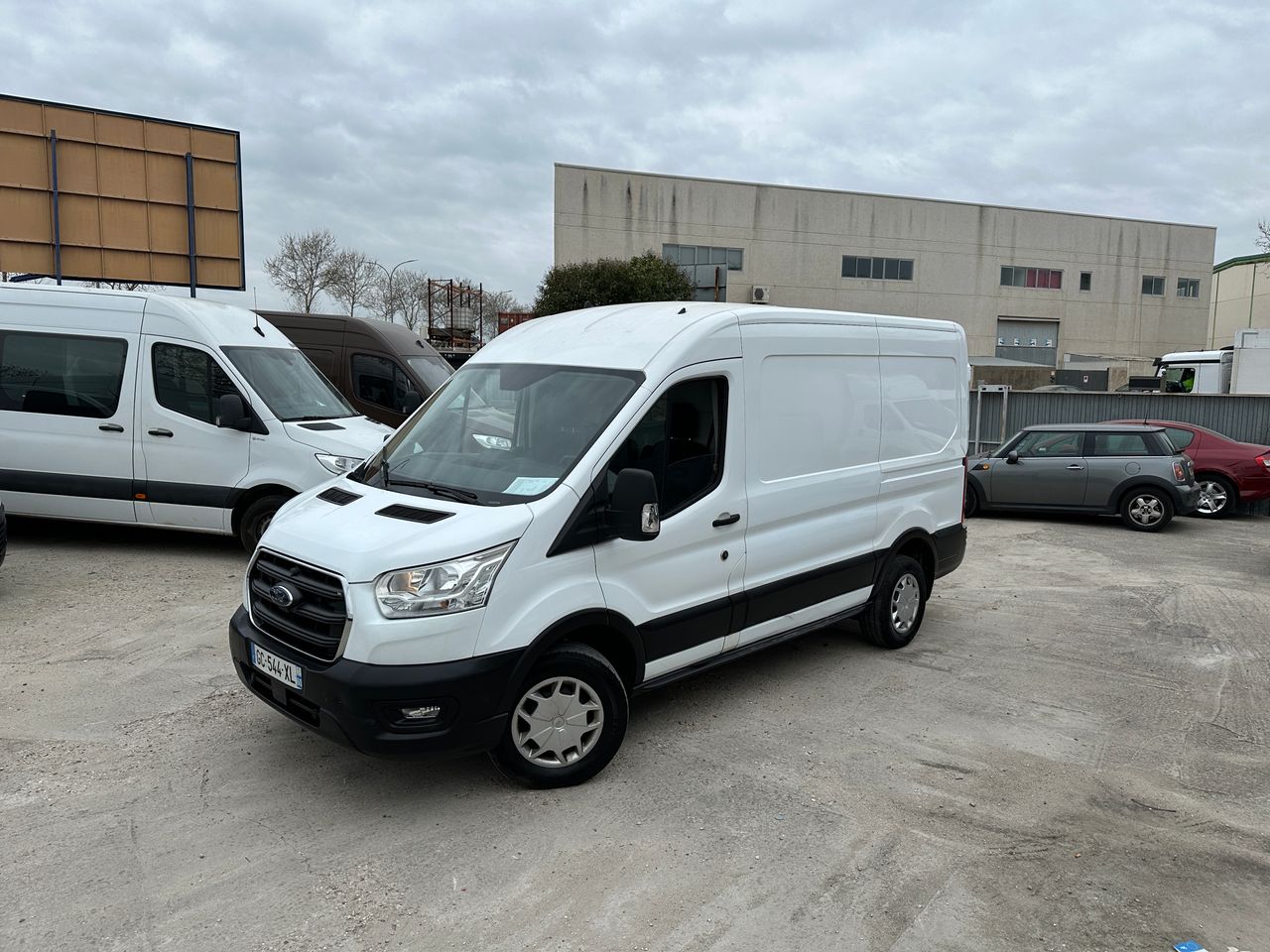 Ford Transit 2.0ECOBLUE 130CV L2H2 350 - Foto 1