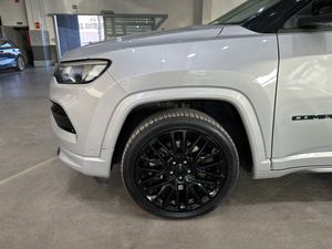 Jeep Compass 4Xe 1.3 PHEV 177kW (240CV) S AT AWD - Foto 27