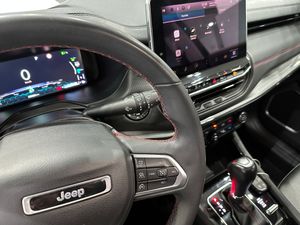 Jeep Compass 4Xe 1.3 PHEV 177kW Trailhawk AT AWD - Foto 18