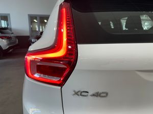 Volvo XC40 1.5 T4 Twin Recharge Inscription Ex Auto - Foto 26