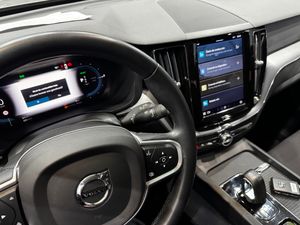 Volvo XC60 2.0 T6 AWD Recharge Inscription Auto - Foto 19
