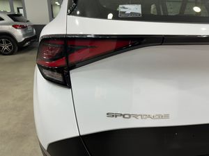 Kia Sportage 1.6 T-GDi PHEV 198kW (265CV) Drive 4x4 - Foto 27
