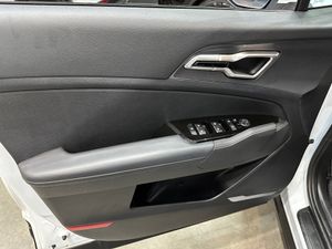 Kia Sportage 1.6 T-GDi PHEV 198kW (265CV) Drive 4x4 - Foto 13