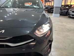 Kia Ceed 1.6CRDI 116CV DRIVE 2 PLZAS TIENE 116CV - Foto 21