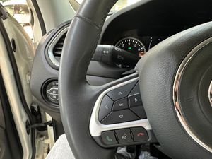 Jeep Renegade Longitude 1.0G 88kW (120CV) 4x2 - Foto 12