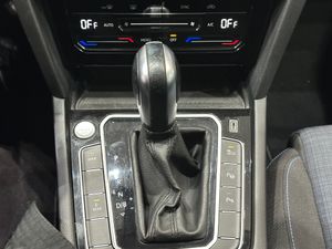 Volkswagen Passat Variant GTE 1.4 TSI e-Power 115kW + 85kW - Foto 21