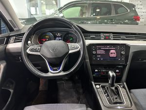 Volkswagen Passat Variant GTE 1.4 TSI e-Power 115kW + 85kW - Foto 12