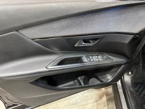 Peugeot 3008 Hybrid 225 e-EAT8 Allure Pack - Foto 13