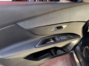 Peugeot 3008 Hybrid 225 e-EAT8 Allure Pack - Foto 13