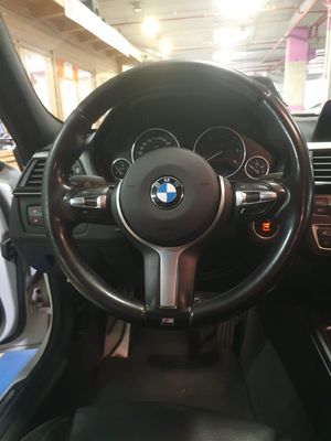 BMW Serie 3 320d Touring - Foto 8