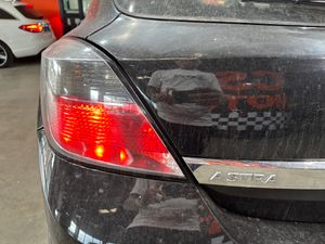 Opel Astra GTC 1.9 CDTi 120 CV Enjoy - Foto 21