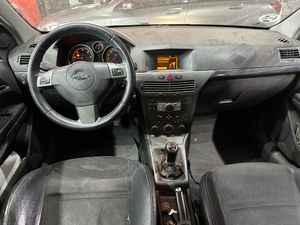 Opel Astra GTC 1.9 CDTi 120 CV Enjoy - Foto 10