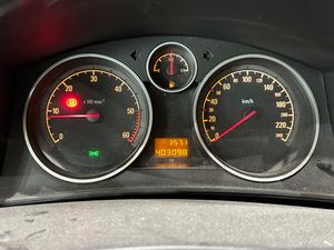 Opel Astra GTC 1.9 CDTi 120 CV Enjoy - Foto 17