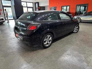 Opel Astra GTC 1.9 CDTi 120 CV Enjoy - Foto 6