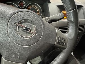 Opel Astra GTC 1.9 CDTi 120 CV Enjoy - Foto 16