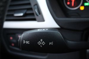 BMW Serie 3 318d Touring - Foto 15