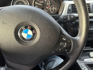 BMW Serie 3 316d Touring - Foto 16