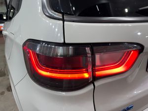 Jeep Compass 4Xe 1.3 PHEV 177kW (240CV) S AT AWD - Foto 21