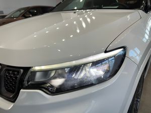 Jeep Compass 4Xe 1.3 PHEV 177kW (240CV) S AT AWD - Foto 20