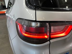 Jeep Compass 4Xe 1.3 PHEV 177kW (240CV) S AT AWD - Foto 21