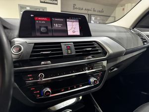 BMW X3 xDrive30e - Foto 16