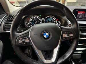 BMW X3 xDrive30e - Foto 13