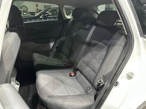 Hyundai Bayon 1.0 TGDI 74kW (100CV) 48V Tecno DCT - Foto 9