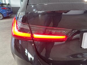 BMW Serie 3 318d Auto.Touring - Foto 27