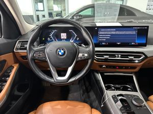 BMW Serie 3 318d Auto.Touring - Foto 13