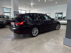 BMW Serie 3 318d Auto.Touring - Foto 6
