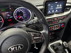 Kia Ceed 1.0 T-GDi 74kW (100CV) - Foto 18