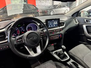 Kia Ceed 1.0 T-GDi 74kW (100CV) - Foto 11