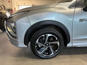 Mitsubishi Eclipse Cross 2.4 PHEV Kaiteki Auto 4WD - Foto 25