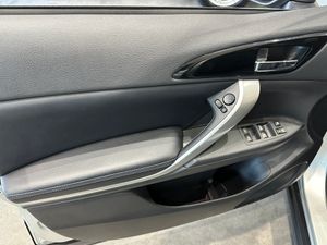 Mitsubishi Eclipse Cross 2.4 PHEV Kaiteki Auto 4WD - Foto 13