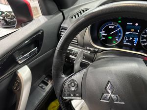 Mitsubishi Eclipse Cross 2.4 PHEV Kaiteki Auto 4WD - Foto 18
