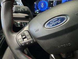 Ford Kuga ST-Line X 2.5 Duratec FHEV Auto - Foto 17