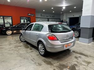Opel Astra 1.6 I   5 PU - Foto 5