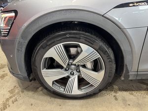 Audi e-tron RS  GT - Foto 22