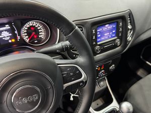 Jeep Compass Limited 1.4 MultiAir 103 kW (140 CV) 4x2 - Foto 18