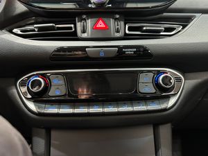 Hyundai i30 1.0T-GDI 120CV CREATIVE AUTOMATICO BERLINA - Foto 18