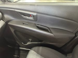 Suzuki SCross 1.5MHEV 129CV S2 - Foto 13