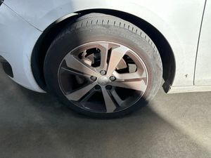 Peugeot 308 1.2  130 CV  ALLURE - Foto 19