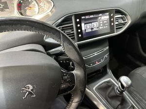 Peugeot 308 1.2  130 CV  ALLURE - Foto 17