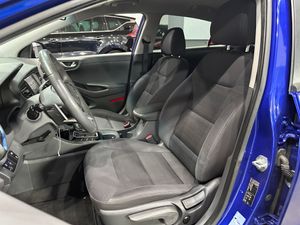 Hyundai IONIQ 1.6HEV 136CV KLASS DCT - Foto 8